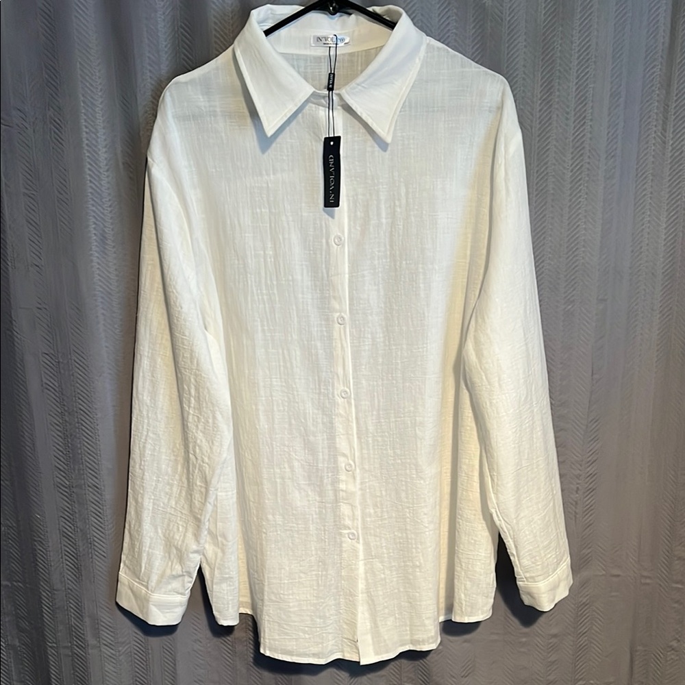 IN’VOLAND White Button-Up Shirt